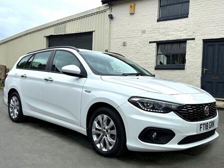 FIAT TIPO 1.6 Tipo Station Wagon 1.6 Multijet 120hp Easy Plus